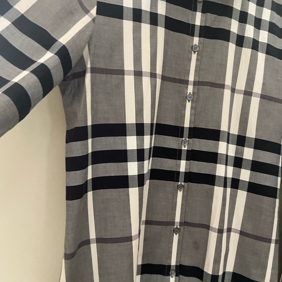 Burberry Button down - Picture 3 of 5